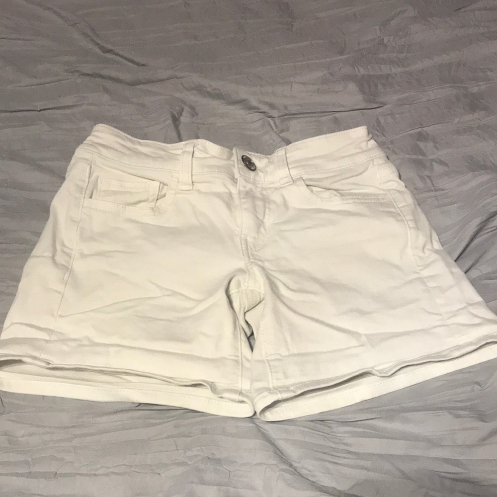 American eagle super stretch white denim shorts